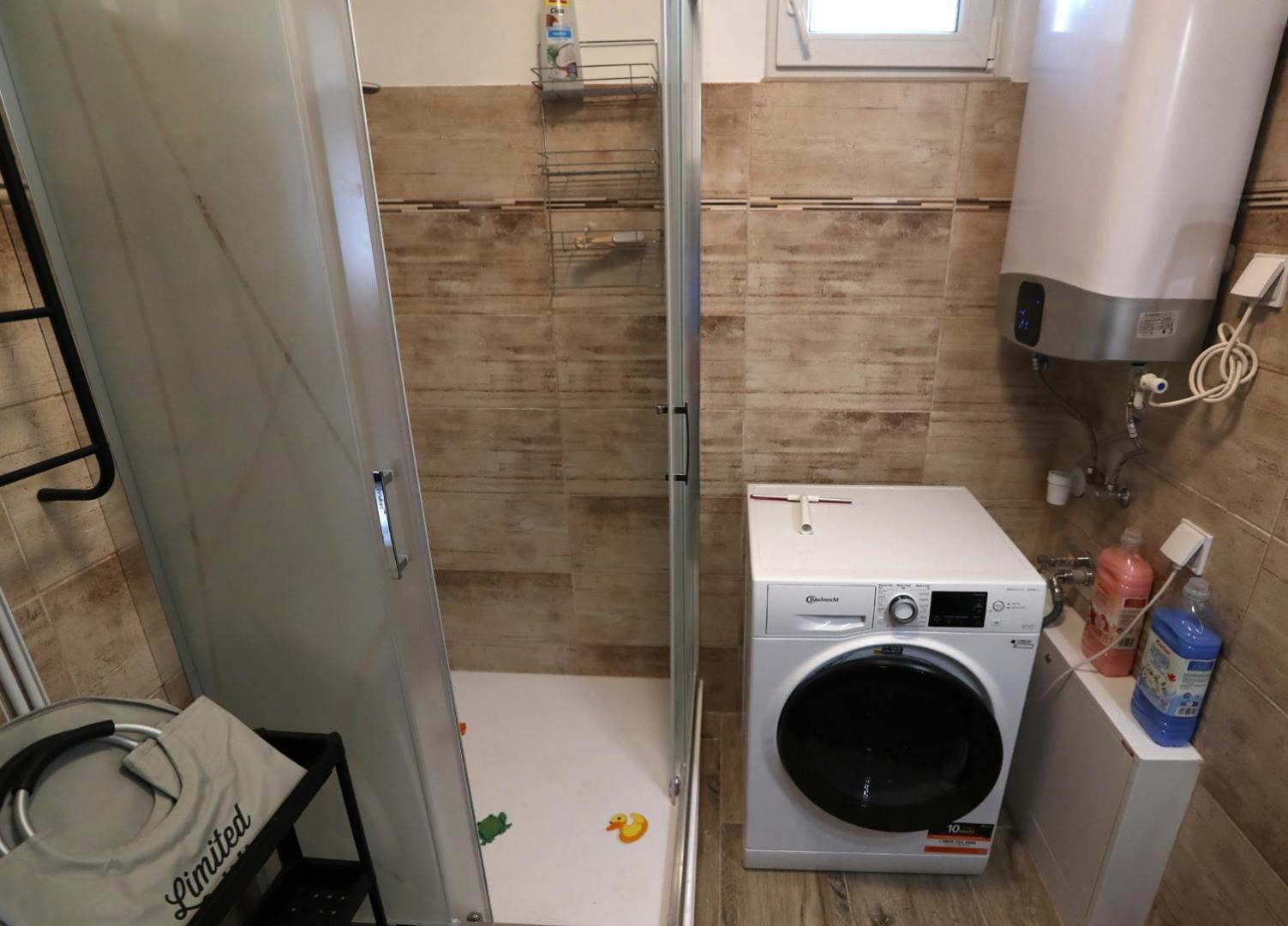 Four Flowers Apartman Siofok Ngoại thất bức ảnh