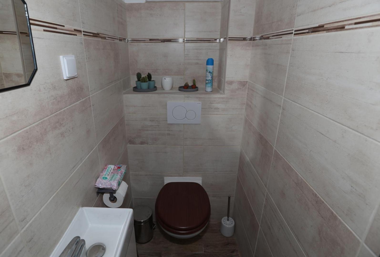 Four Flowers Apartman Siofok Ngoại thất bức ảnh