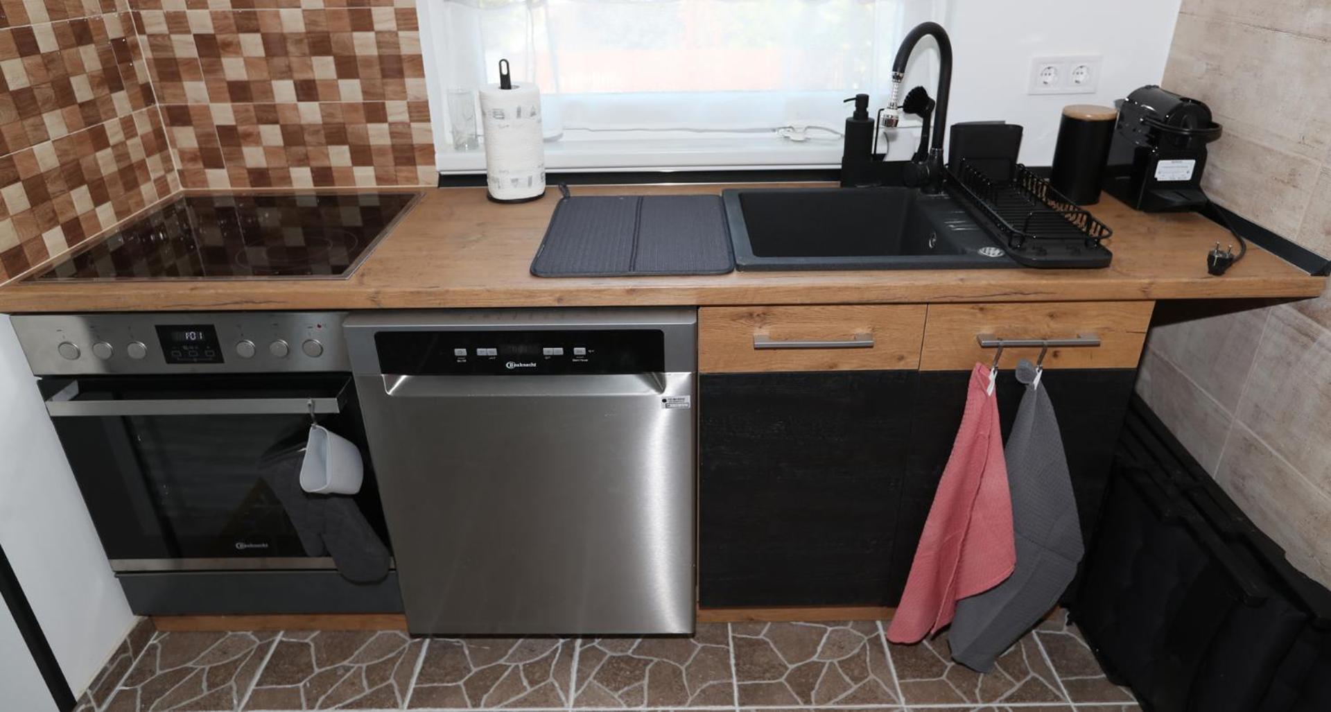 Four Flowers Apartman Siofok Ngoại thất bức ảnh